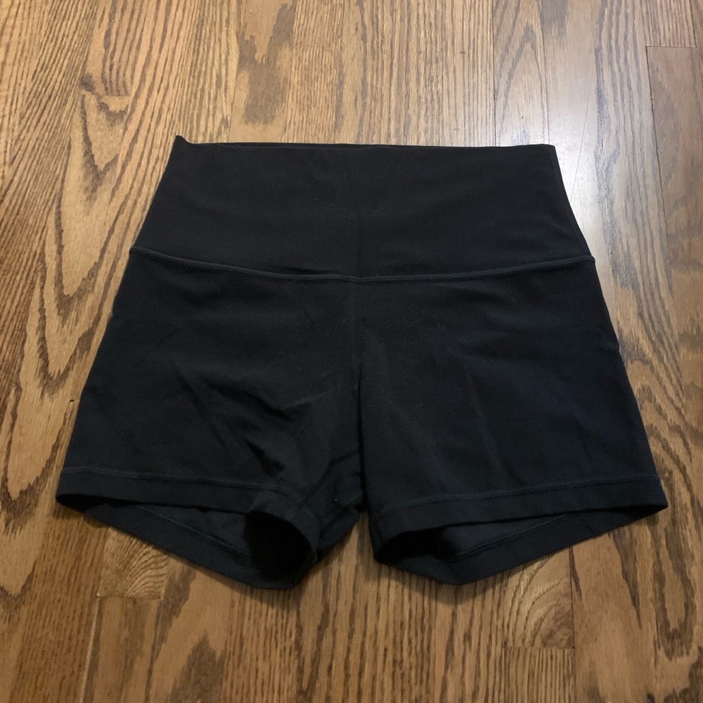 Lululemon Align 4” shorts